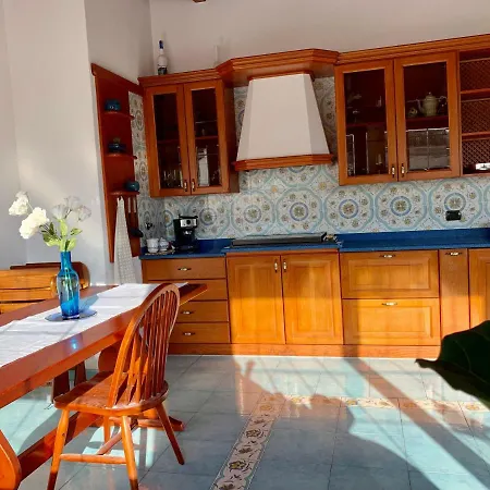 Casa Luna *